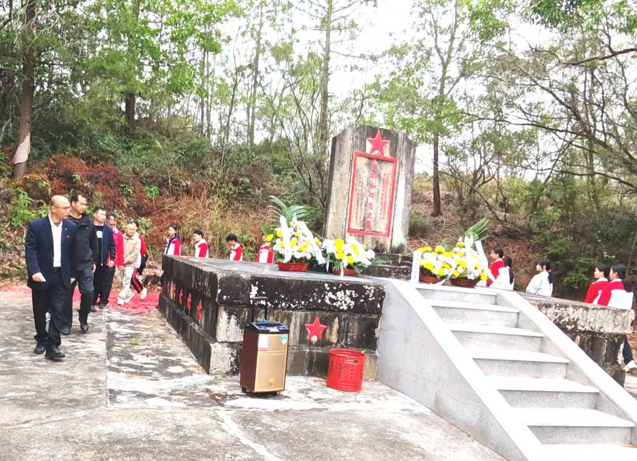 拜祭梁嗣和烈士（2025年线下拜祭）